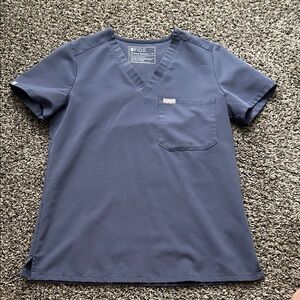 Figs Women’s Space Grey Scrub Top